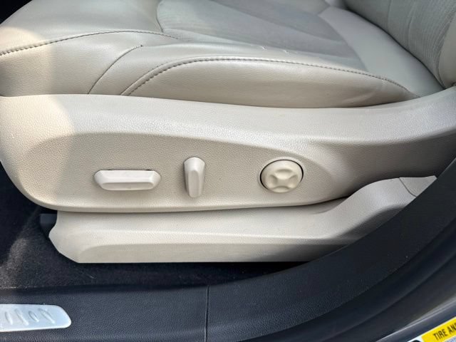 Used 2019 Buick Envision Preferred FWD image 17