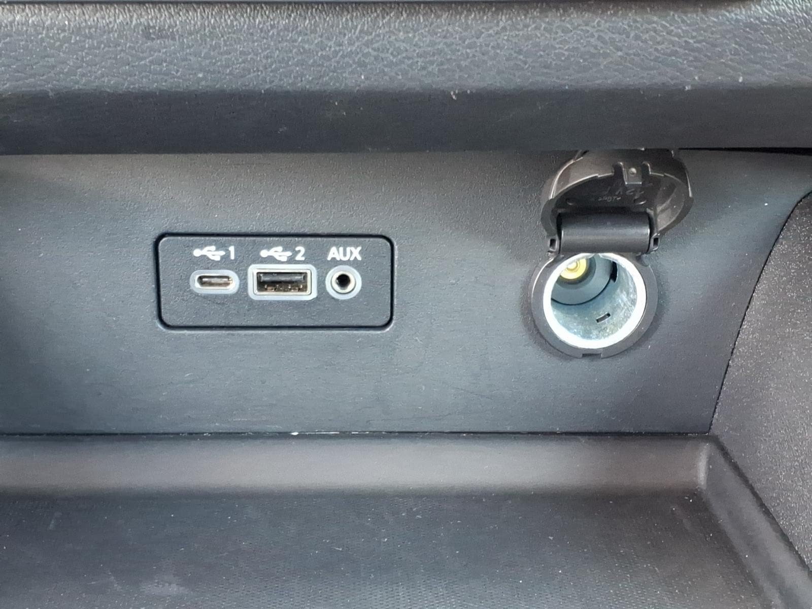 Used 2025 Nissan Altima 2.5 SV FWD image 20