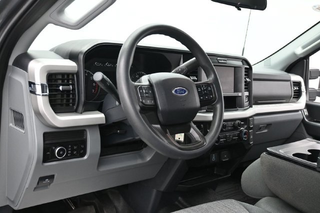 Certified 2025 Ford F350 XLT w/ Tremor Off-Road Package AWD/4WD image 16