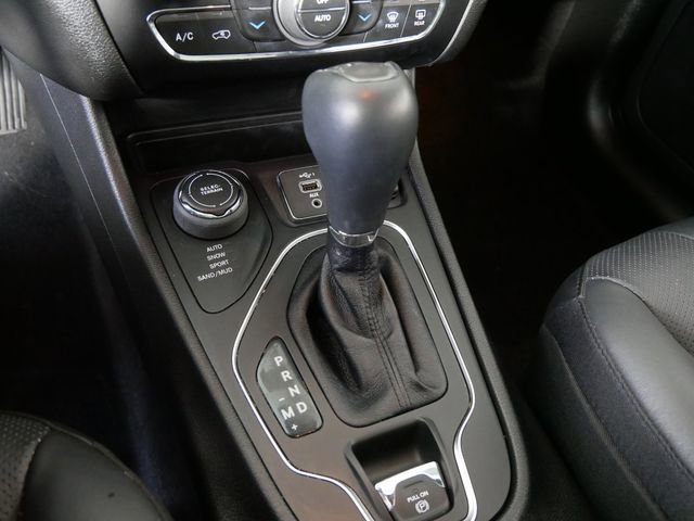 Used 2021 Jeep Cherokee Latitude Lux 80th Anniv w/ Quick Order Package 26U 80TH image 21