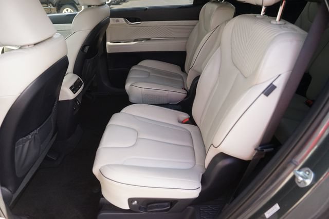 Used 2023 Hyundai Palisade Calligraphy FWD image 13
