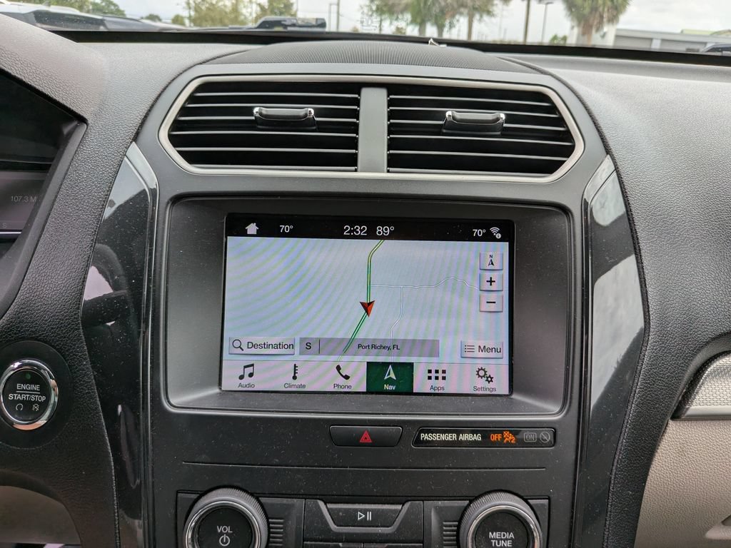 Certified 2019 Ford Explorer XLT w/ Equipment Group 201A FWD image 18
