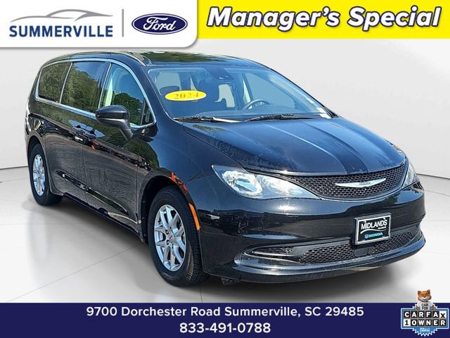 Used 2024 Chrysler Voyager LX FWD image 1