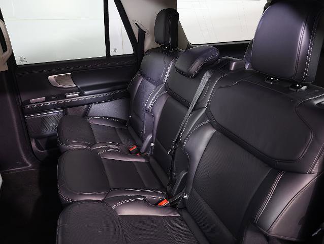 Certified 2025 Ford Expedition Max Platinum image 12