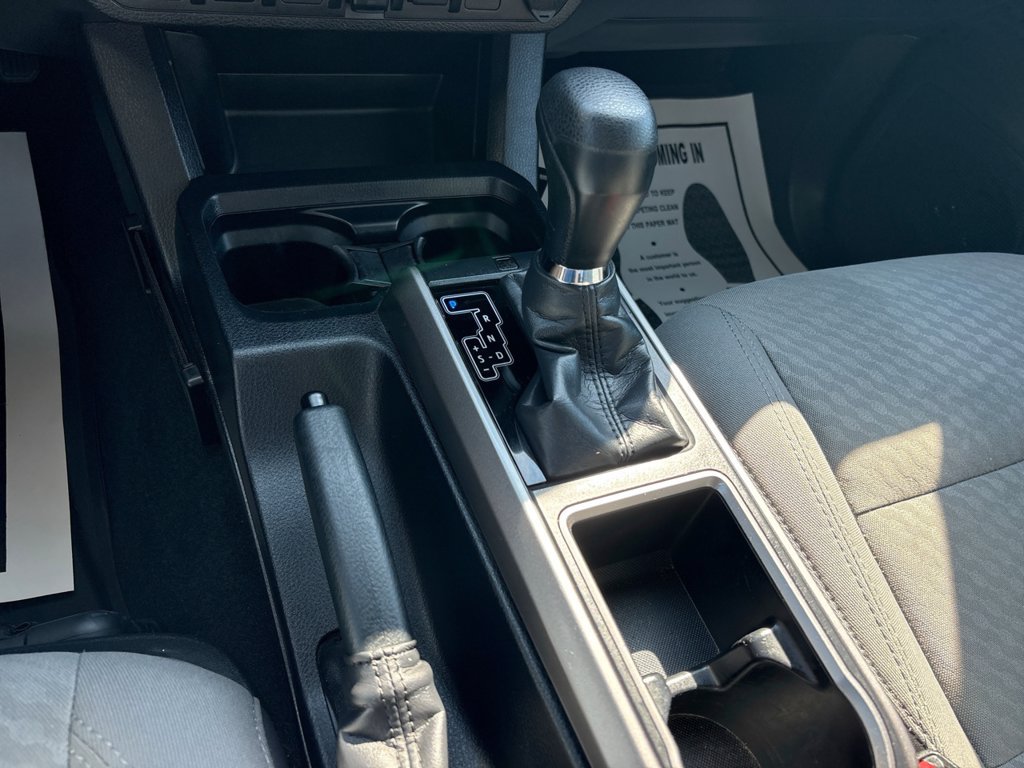 Used 2021 Toyota Tacoma SR5 RWD image 36