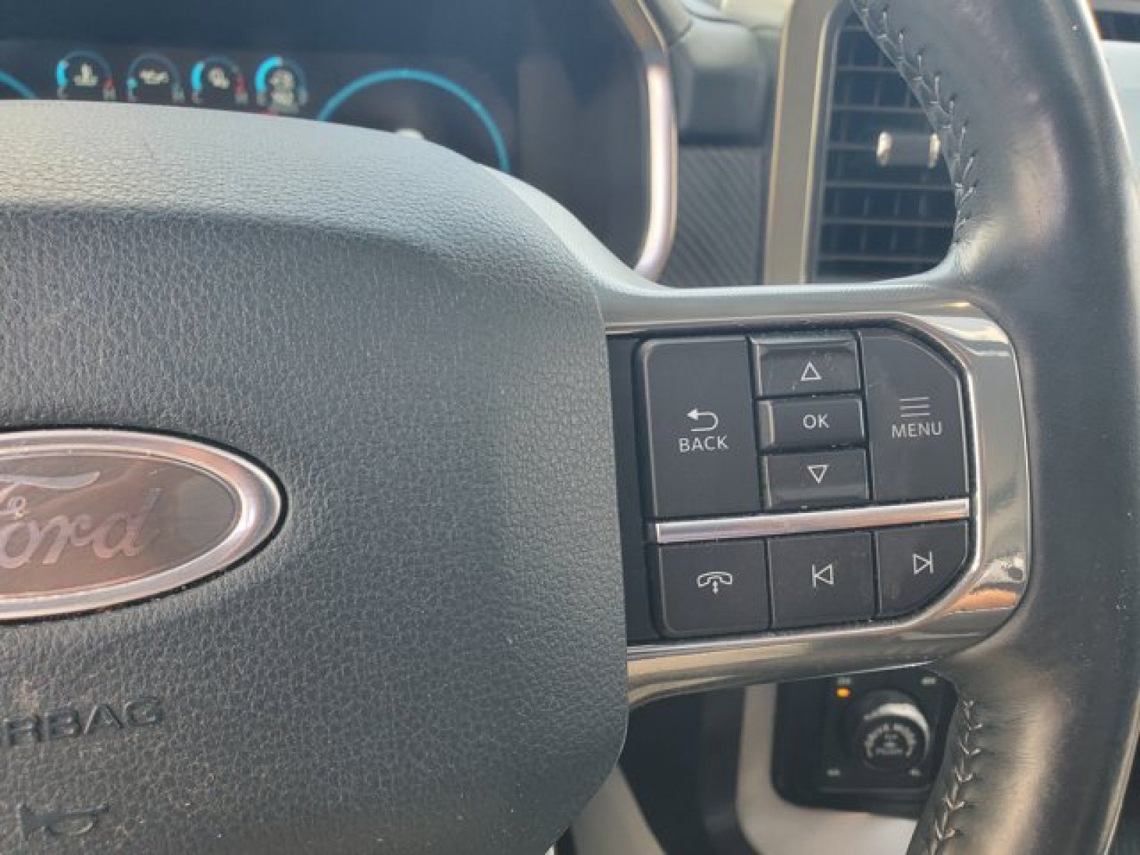 Certified 2022 Ford F150 Limited AWD/4WD image 19