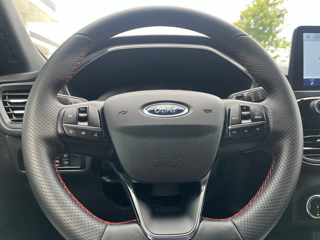 Certified 2026 Ford Escape ST-Line AWD/4WD image 25
