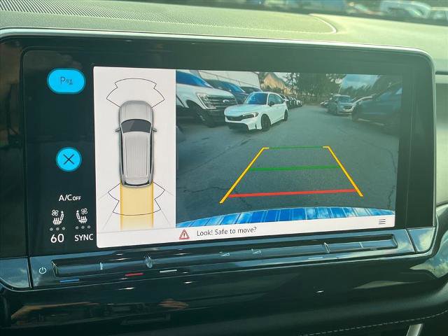 Used 2024 Volkswagen Atlas SE image 11