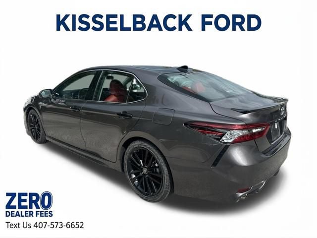 Used 2022 Toyota Camry XSE FWD image 7