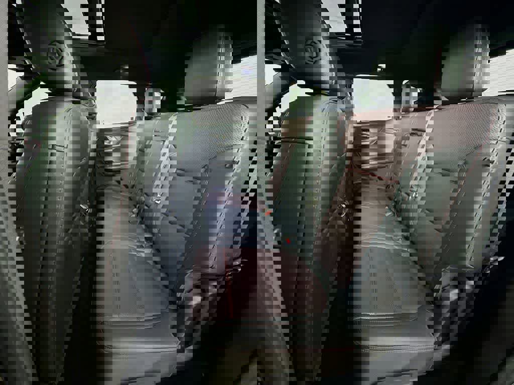 Used 2023 Chevrolet Blazer RS w/ Enhanced Convenience Package image 17