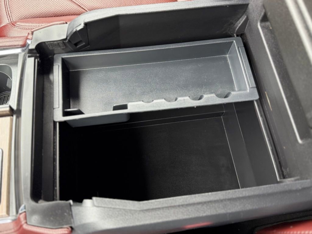 Certified 2024 Ford Expedition Limited image 25