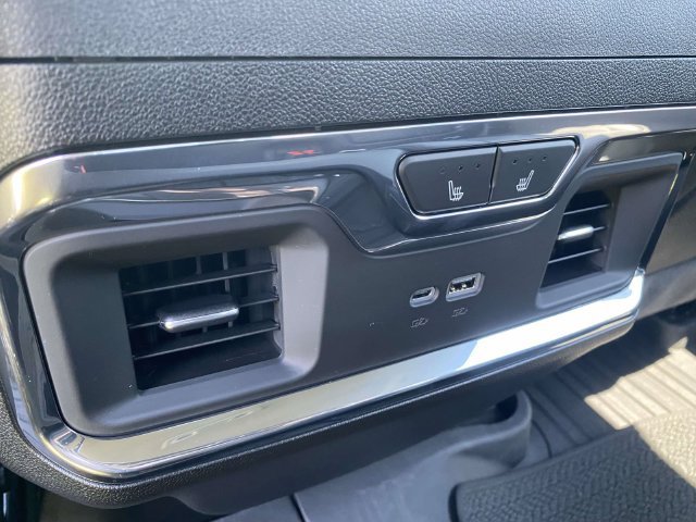 Used 2025 GMC Sierra 2500 Denali w/ Denali Reserve Package AWD/4WD image 12