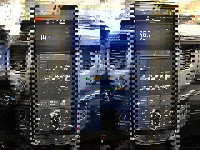 Certified 2022 Ford Expedition Max Platinum image 8