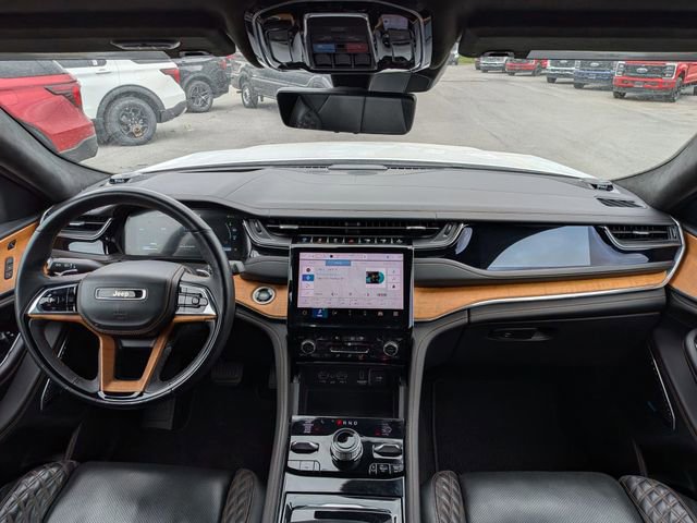 Used 2022 Jeep Grand Cherokee Summit AWD/4WD image 17