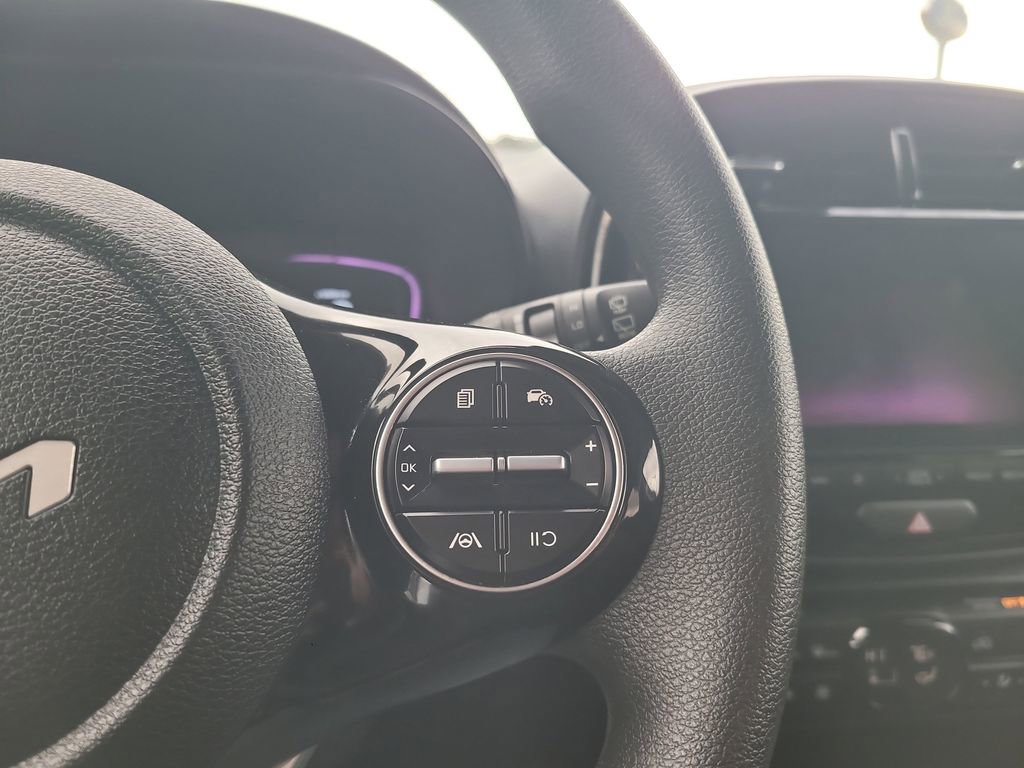 Used 2025 Kia Soul LX w/ LX Technology Package image 15