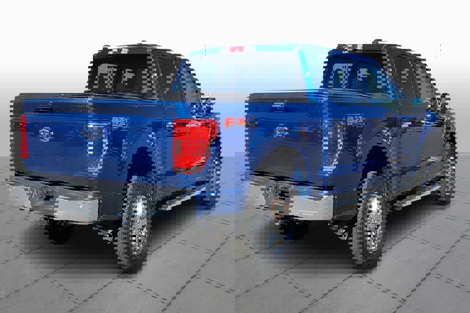 Certified 2022 Ford F150 XLT w/ Equipment Group 302A High image 11