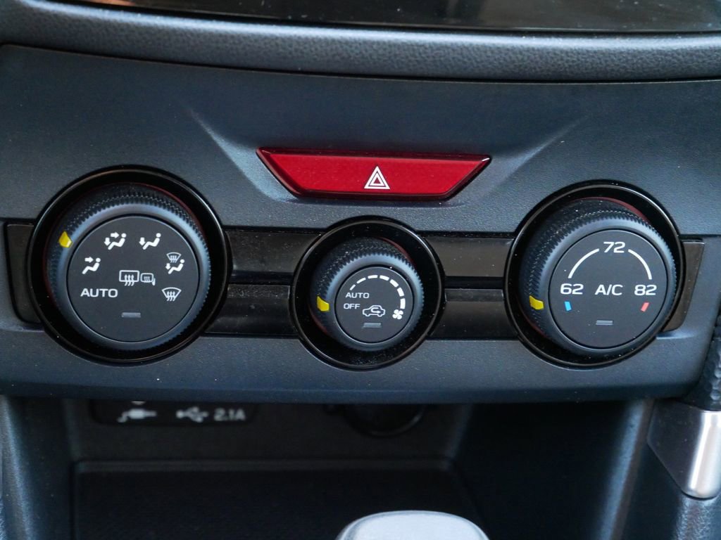 Used 2020 Subaru Forester Premium AWD/4WD image 23