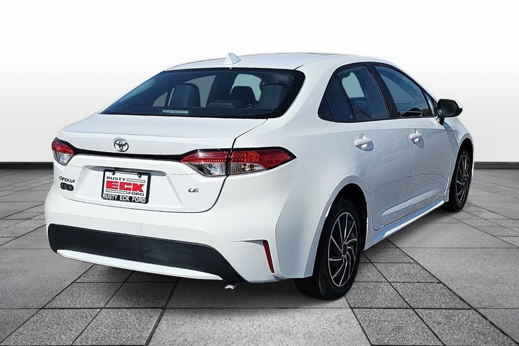 Used 2023 Toyota Corolla LE FWD image 5