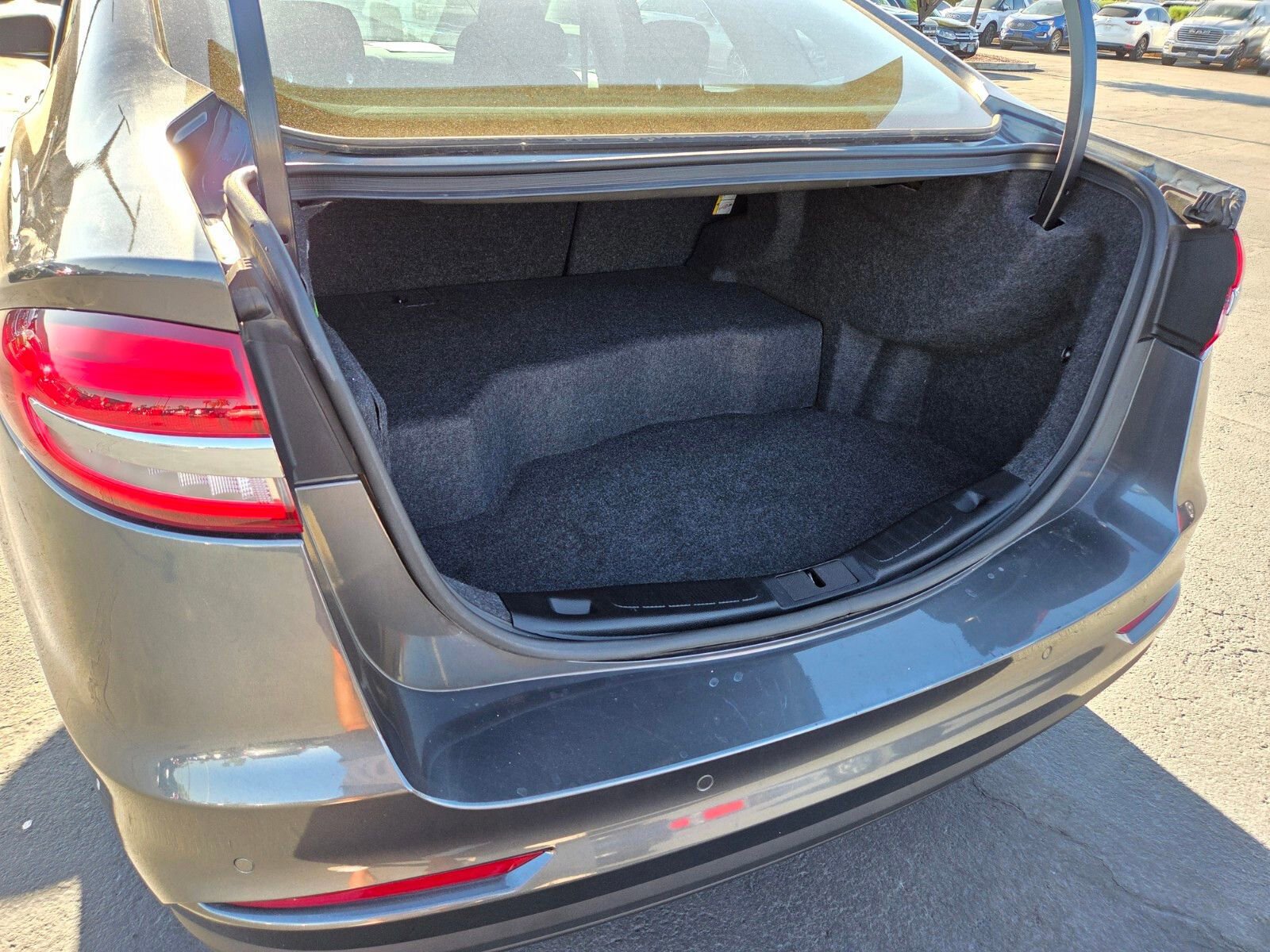 Certified 2020 Ford Fusion SE image 13