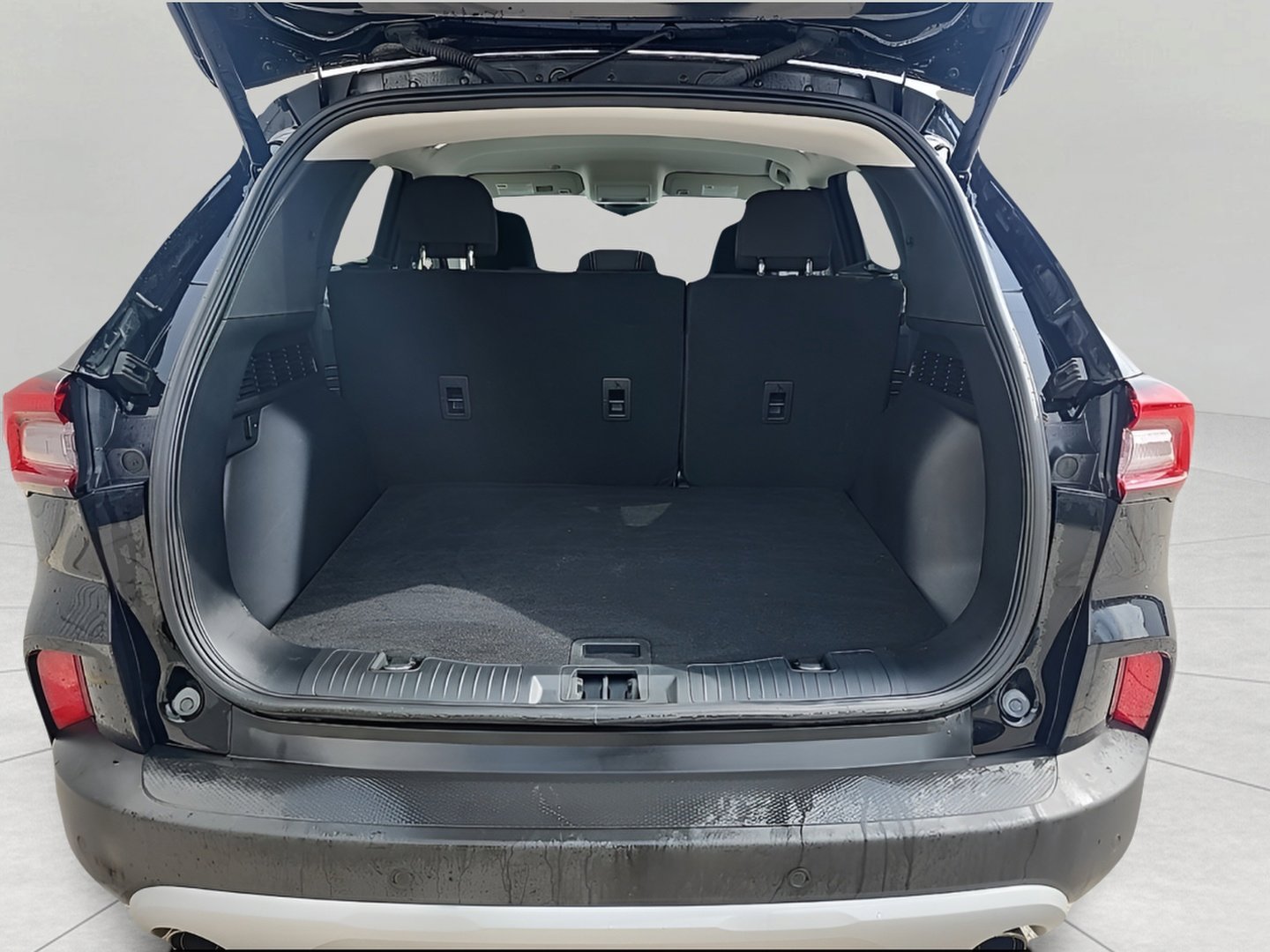 Certified 2023 Ford Escape Active w/ Tech Pack #2 image 9