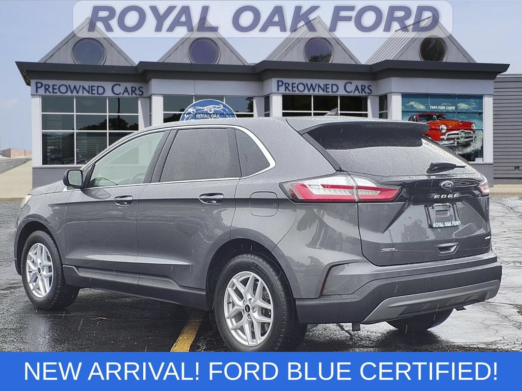Certified 2024 Ford Edge SEL w/ Convenience Package AWD/4WD image 2