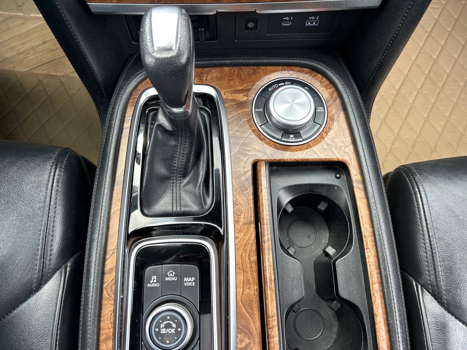 Used 2022 Nissan Armada SL image 36