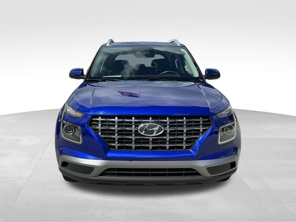 Used 2025 Hyundai Venue SEL FWD image 16