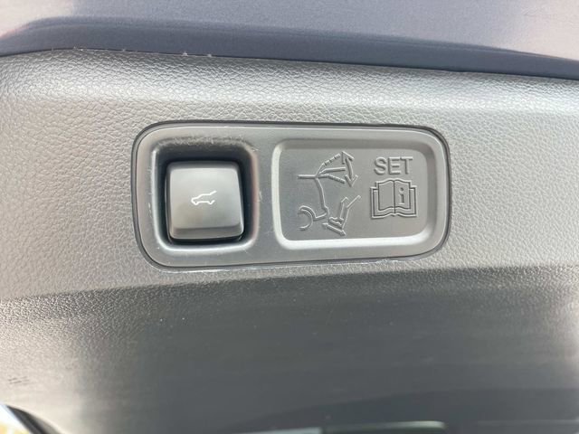 Certified 2022 Ford Expedition Max Platinum RWD image 16