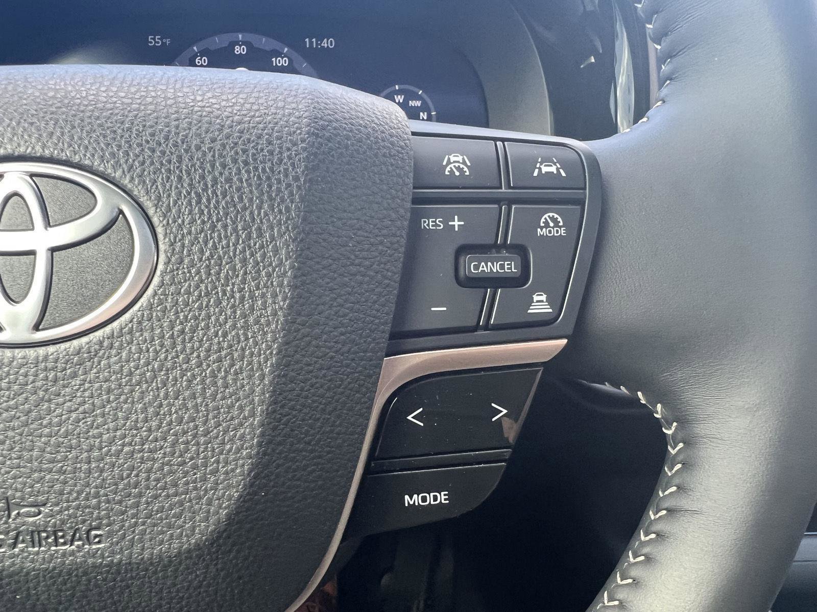 Used 2026 Toyota Crown Limited image 17