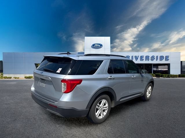 Certified 2023 Ford Explorer XLT w/ Equipment Group 202A RWD image 4