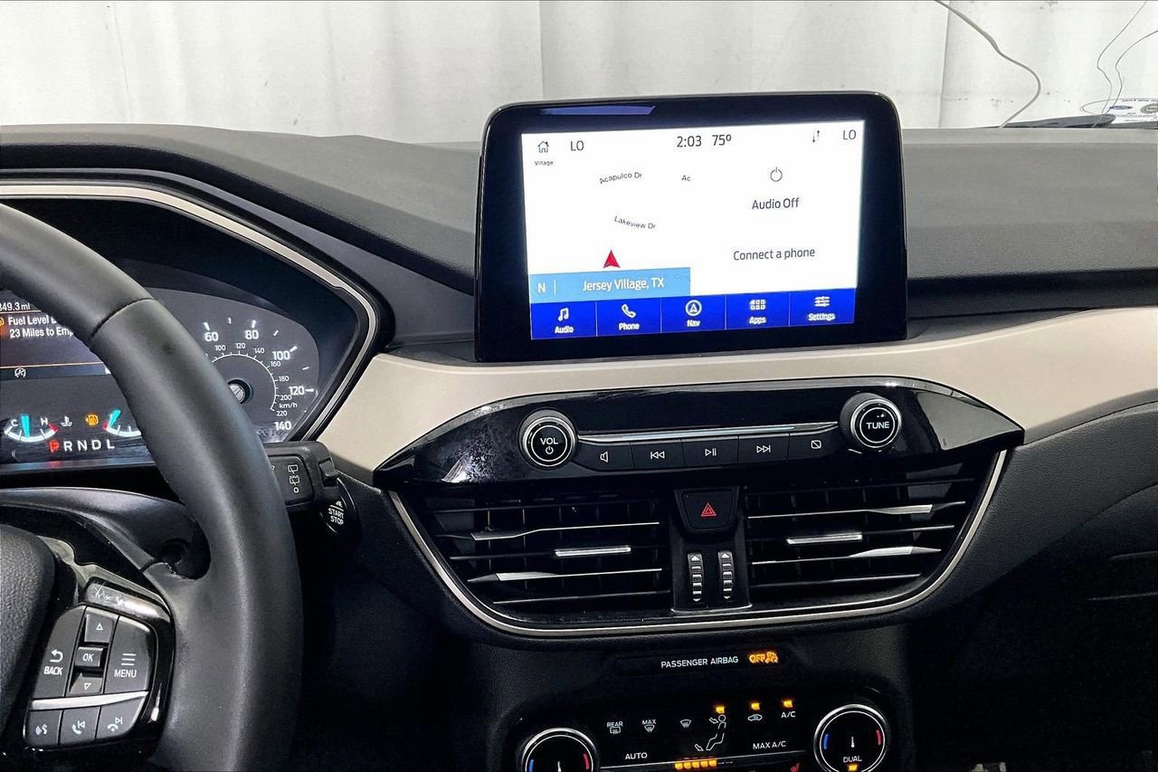 Certified 2022 Ford Escape SEL image 9