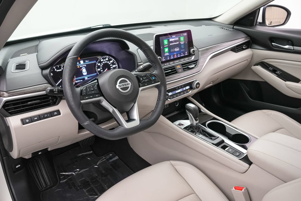 Used 2021 Nissan Altima 2.5 SL FWD image 12