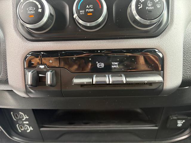 Used 2023 RAM 2500 Big Horn w/ Cold Weather Group AWD/4WD image 23