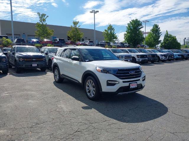 Certified 2023 Ford Explorer XLT w/ Equipment Group 202A
