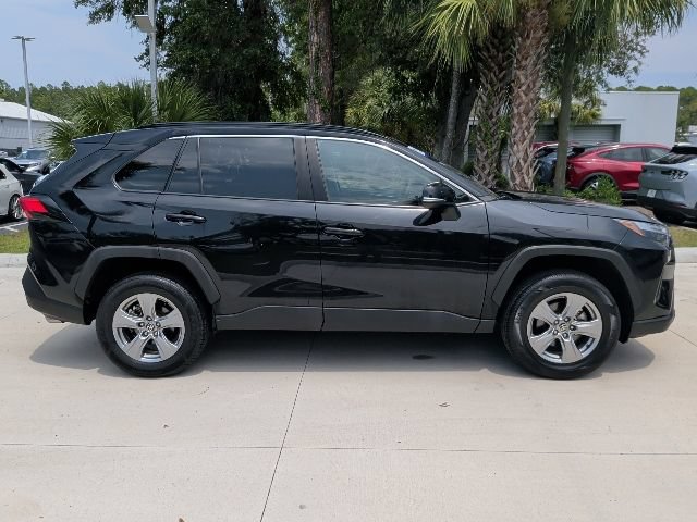 Used 2024 Toyota RAV4 XLE AWD/4WD image 4