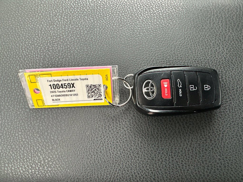 Used 2025 Toyota Camry SE FWD image 50