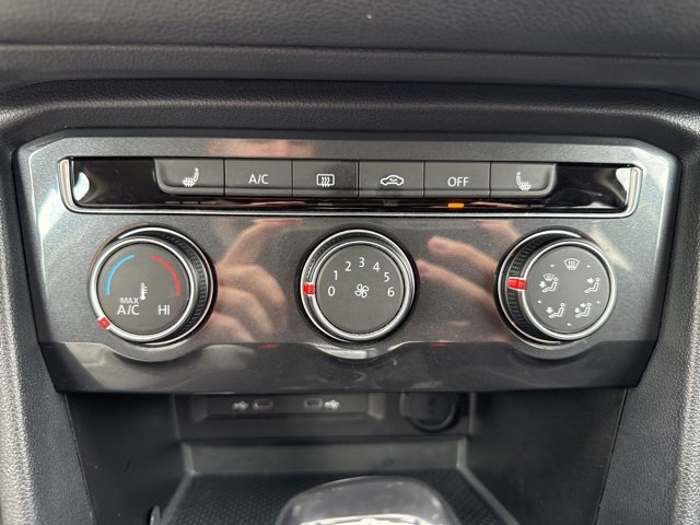 Used 2023 Volkswagen Tiguan S image 40