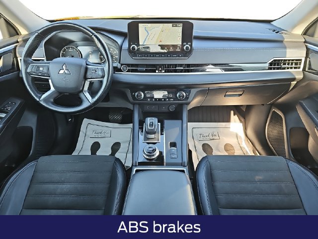 Used 2024 Mitsubishi Outlander SE FWD image 10