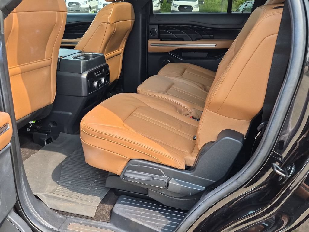 Certified 2023 Ford Expedition Platinum AWD/4WD image 30