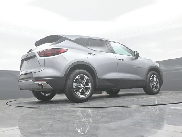 Used 2025 Chevrolet Blazer LT AWD/4WD image 24