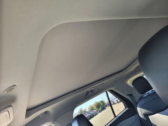 Certified 2022 Ford Explorer XLT w/ Equipment Group 202A image 20