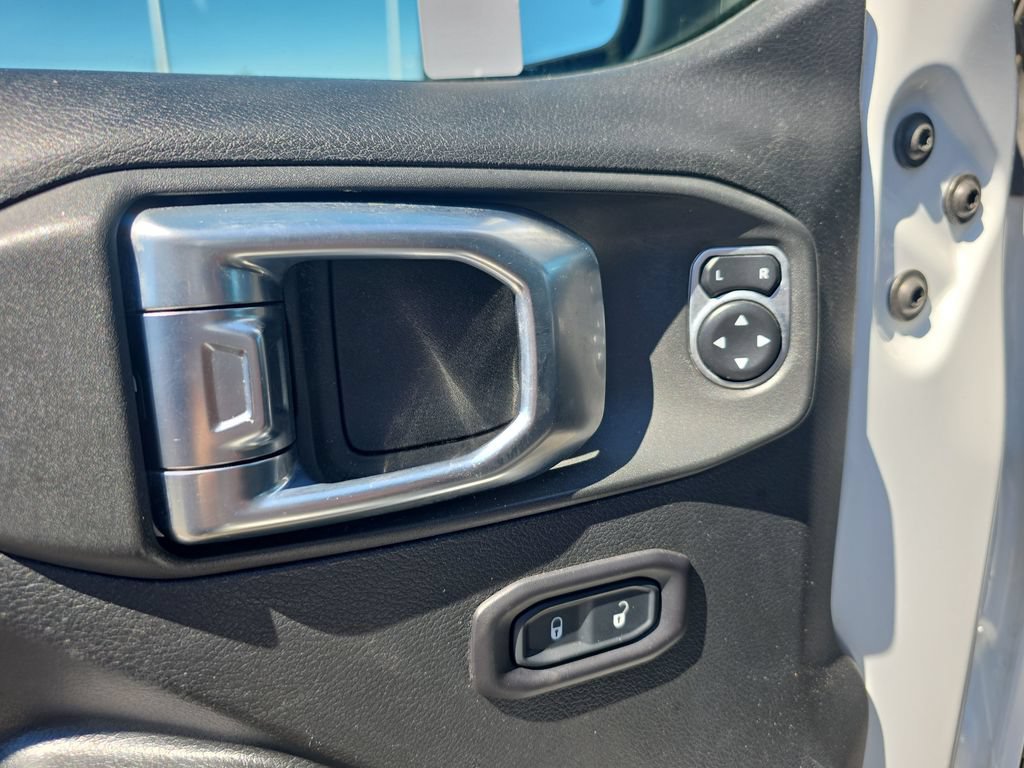 Used 2018 Jeep Wrangler Unlimited Sport S AWD/4WD image 21