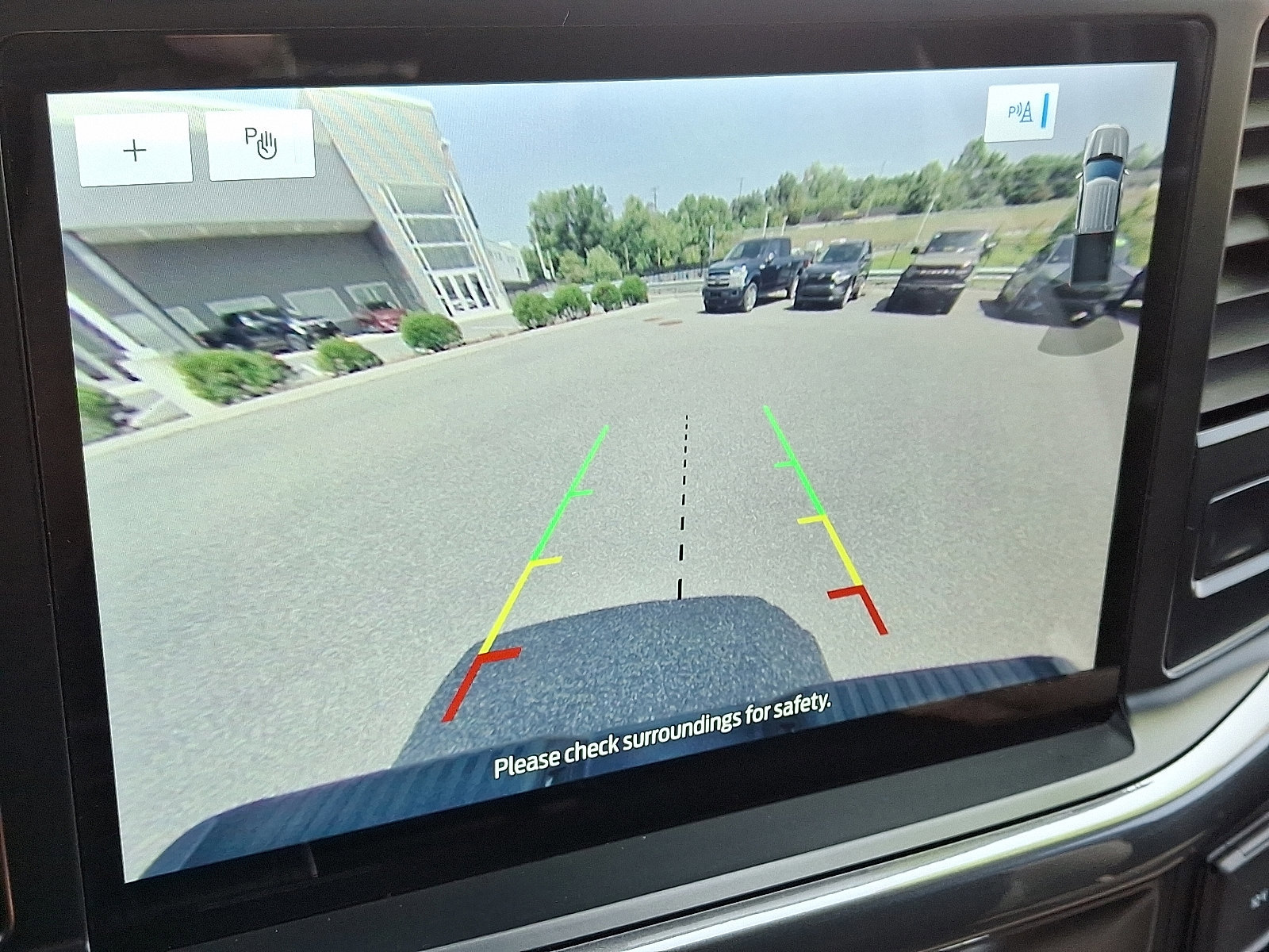 Certified 2022 Ford F150 XLT w/ Equipment Group 302A High image 18