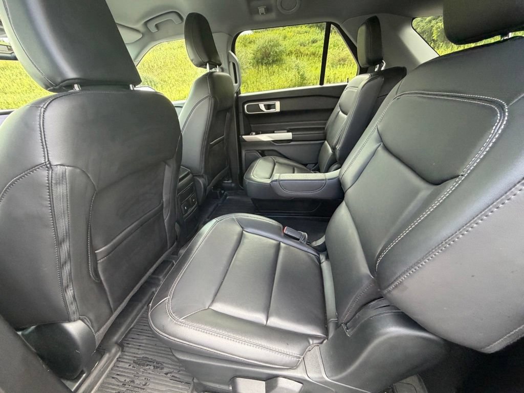 Certified 2023 Ford Explorer XLT w/ Equipment Group 202A AWD/4WD image 52
