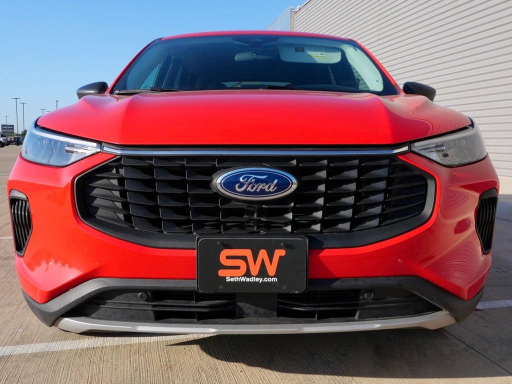 Certified 2024 Ford Escape Active AWD/4WD image 4