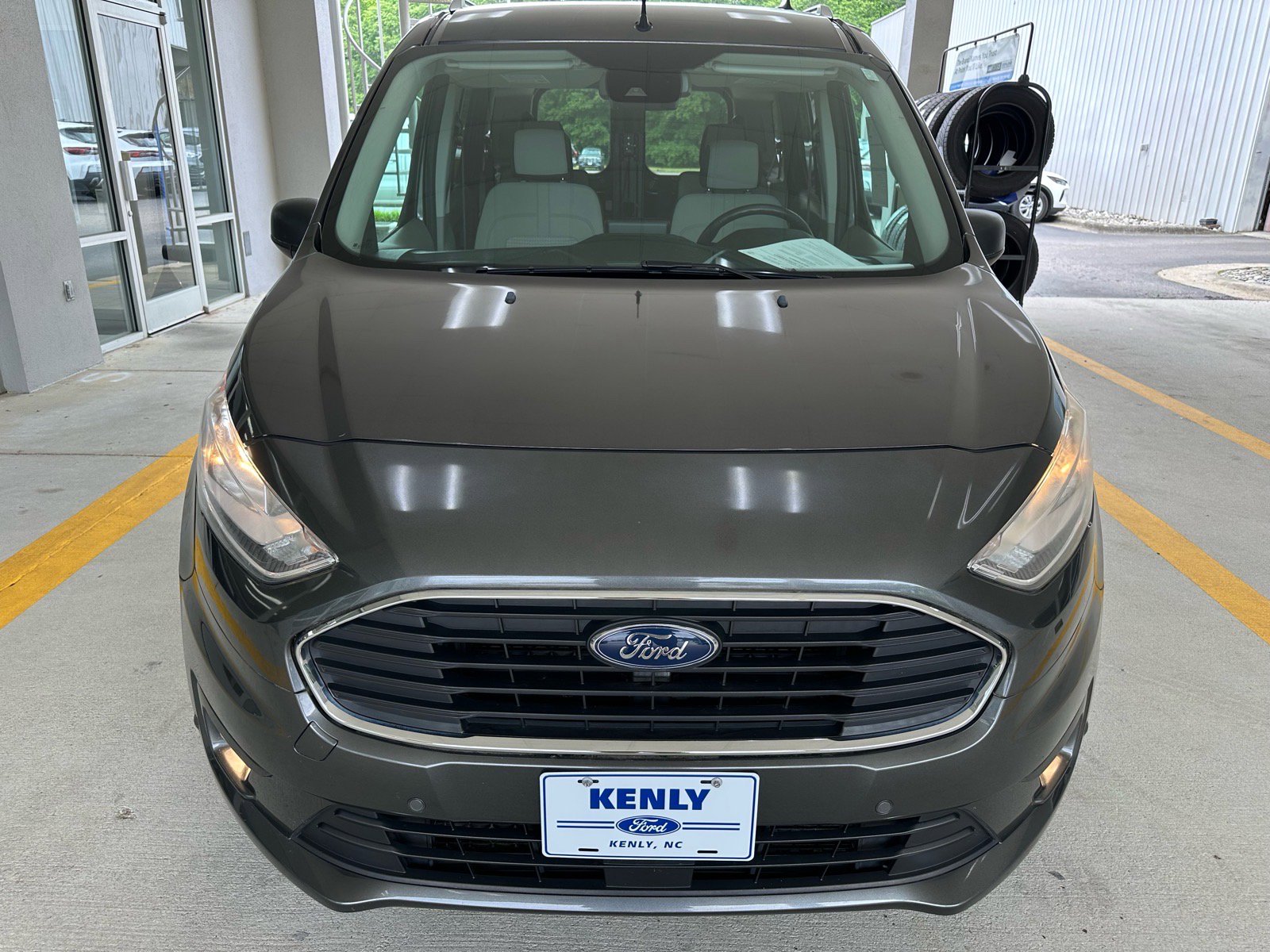 Certified 2019 Ford Transit Connect XLT FWD image 7