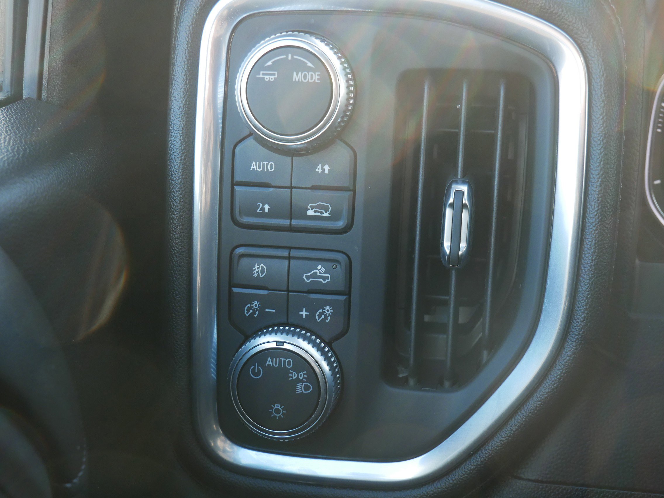 Used 2020 GMC Sierra 1500 Elevation w/ Elevation Value Package image 16