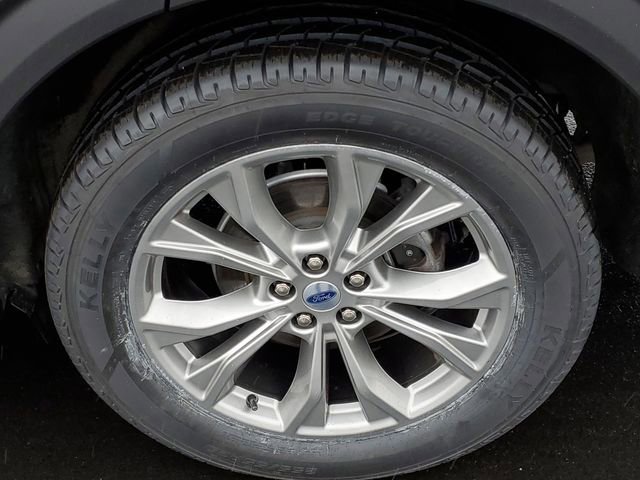 Certified 2022 Ford Explorer XLT w/ Equipment Group 202A image 6