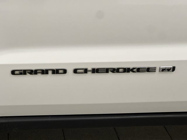 Used 2022 Jeep Grand Cherokee Limited AWD/4WD image 6