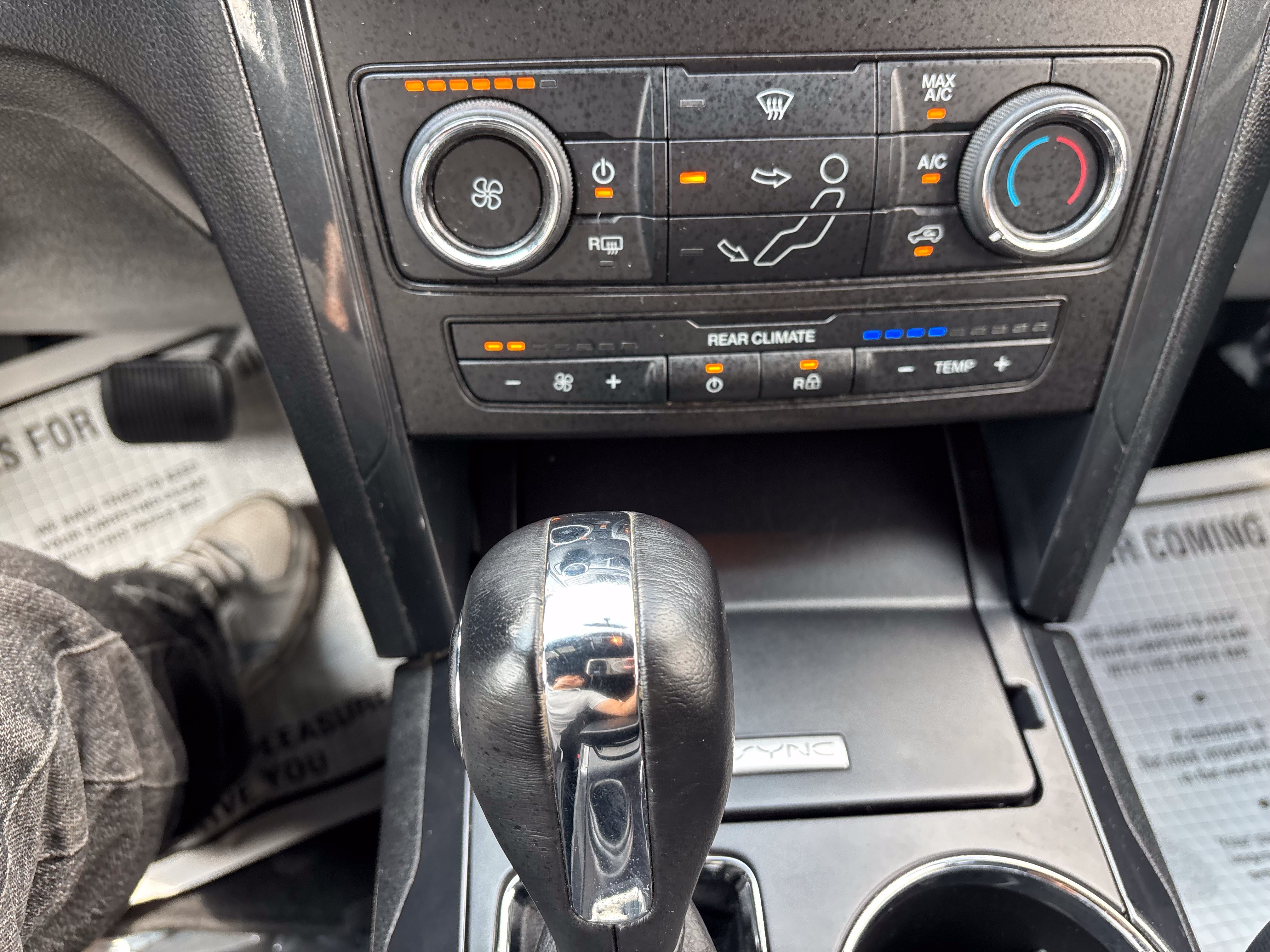 Certified 2019 Ford Explorer XLT FWD image 35